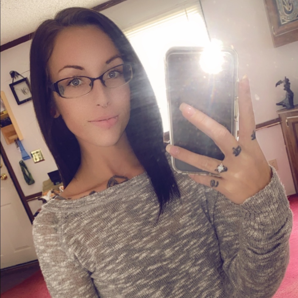 Meet your Posher, Sapphire